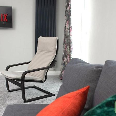 Cambridge Stays 4-5Br House-Garden-Lots Of Parking-15 Min To City-Close To Motorway Girton  Ngoại thất bức ảnh