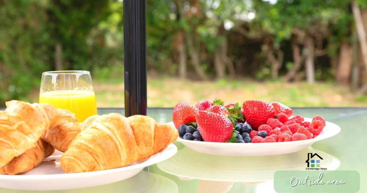 Cambridge Stays 4-5Br House-Garden-Lots Of Parking-15 Min To City-Close To Motorway Girton  Ngoại thất bức ảnh